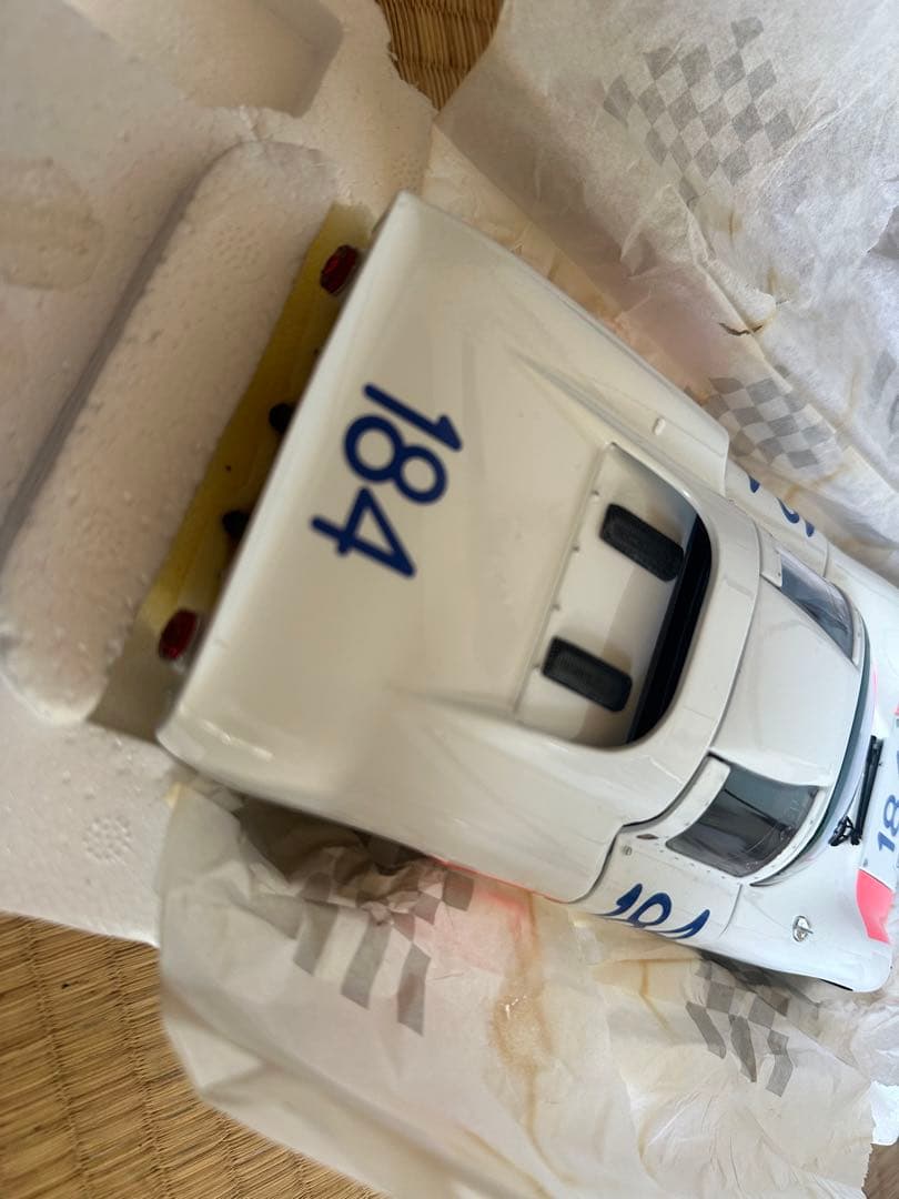 1/18 EXOTO タキレーシング ポルシェ 910 カレラ184