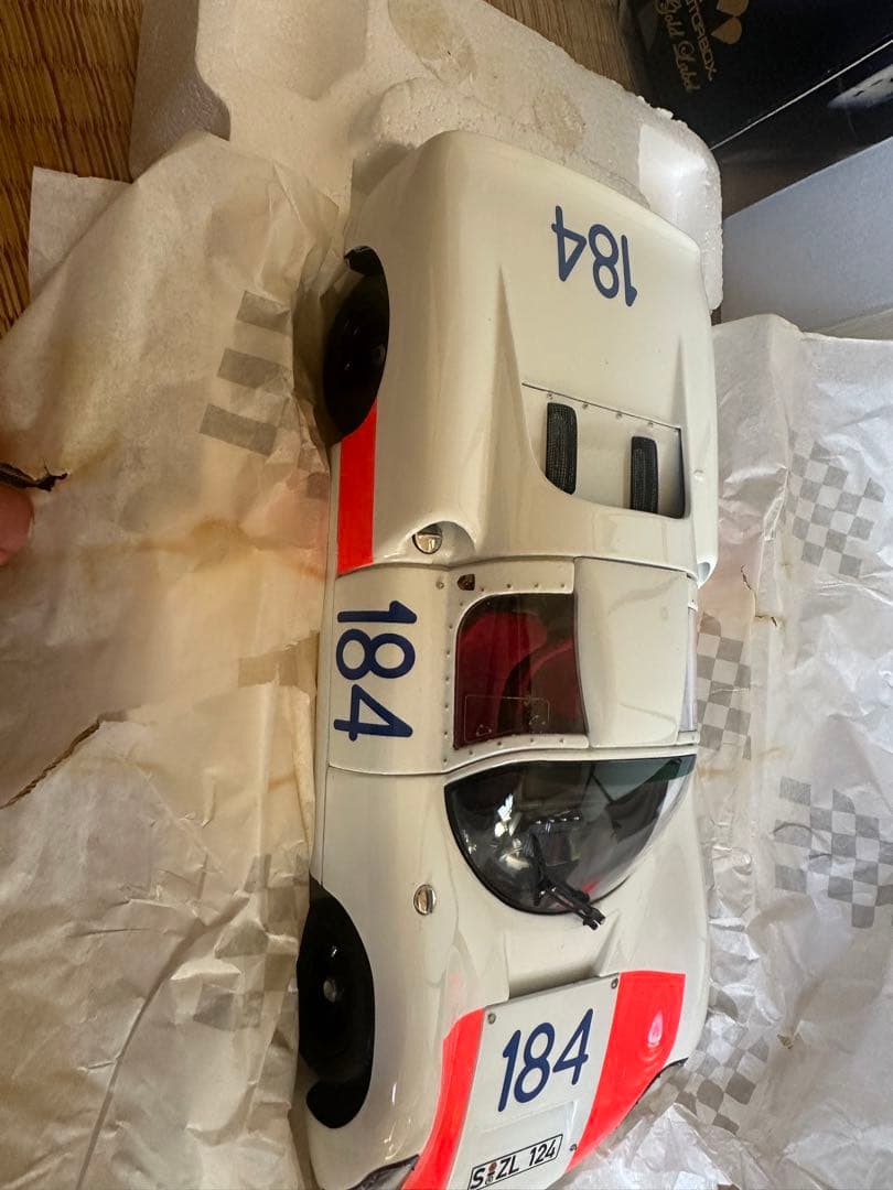 1/18 EXOTO タキレーシング ポルシェ 910 カレラ184