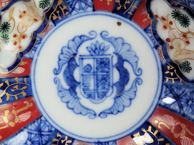 大聖寺伊万里 金襴手 輪花 窓絵 松竹梅の図 豆皿 197AS-BNo - メルカリ