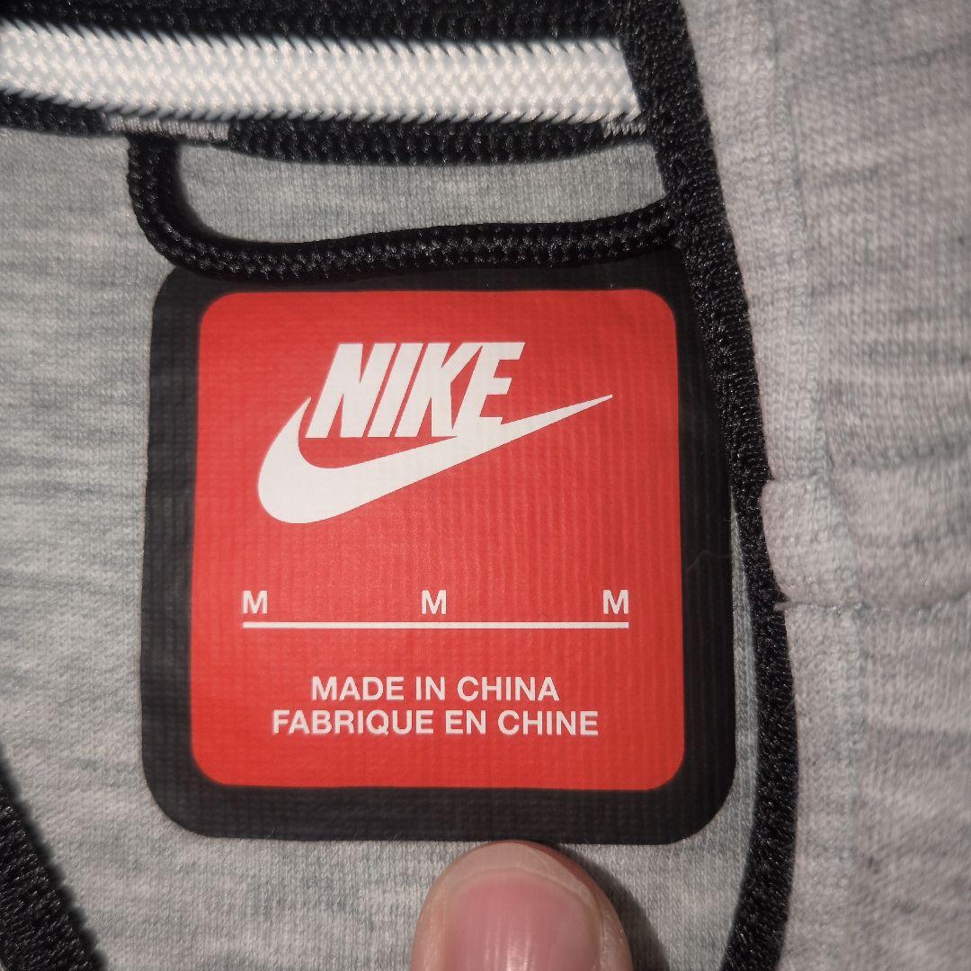 Nike テックフリース150