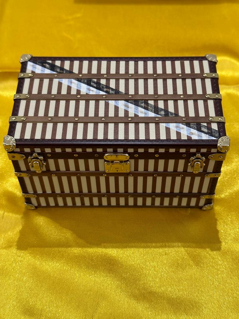 LOUIS VUITTON ルイヴィトン ジュエリーBOX ペーパーウェイト LOUIS