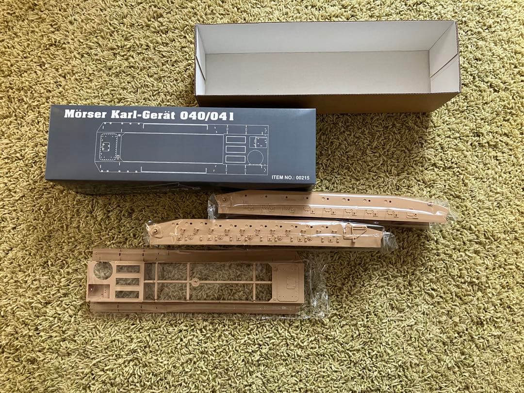 未組立新品　トランペッター カール自走砲 砲身・履帯・エッチングセット