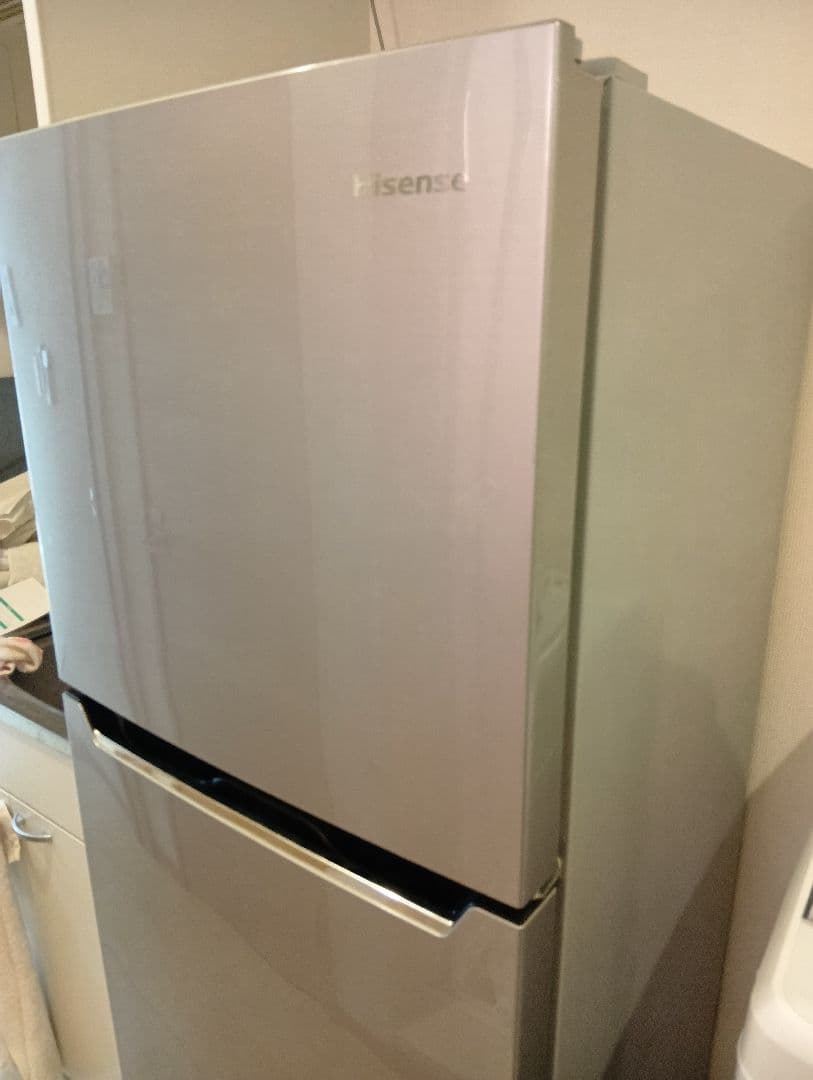 Hisense シルバー 227L 冷蔵庫 HR-B2301 2018年製