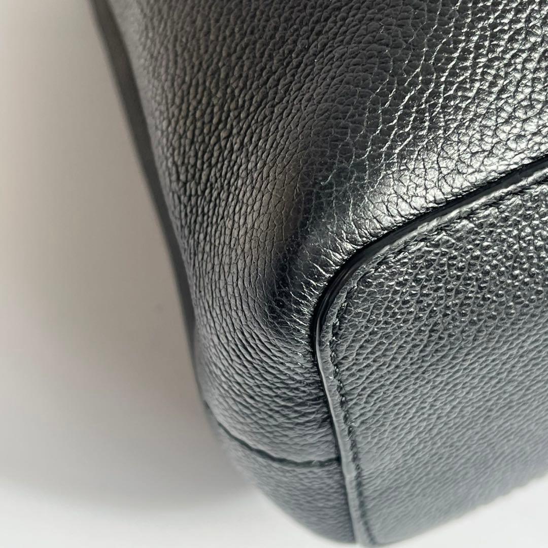 ✨未使用級✨　BALLY バリー　ハンドバッグ　レザー　ブラック　黒　近年モデル