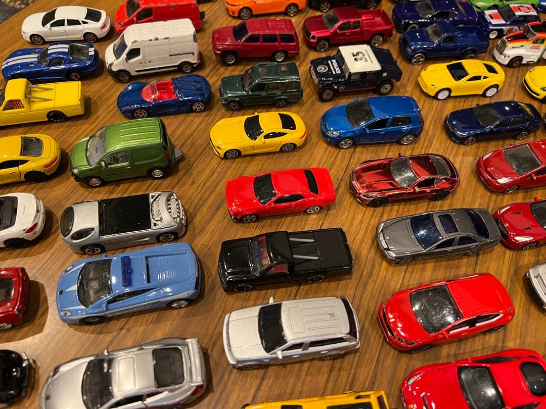 ミニカー　マジョレット　ホットウィール　まとめ売り約110台