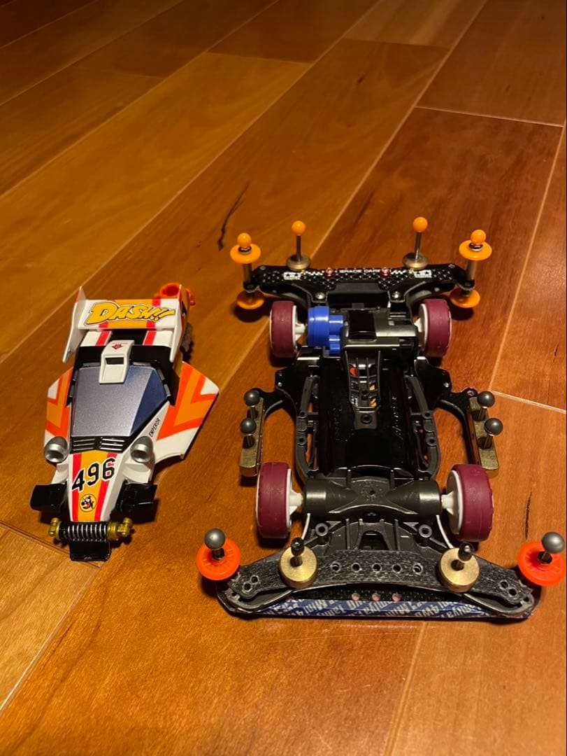 ミニ四駆　ダッシュ1号　ボディ全塗装　カスタム