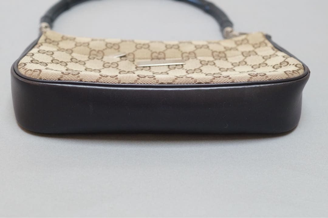 ぴ*き様 グッチ バンブーハンドル GGキャンバス バッグ