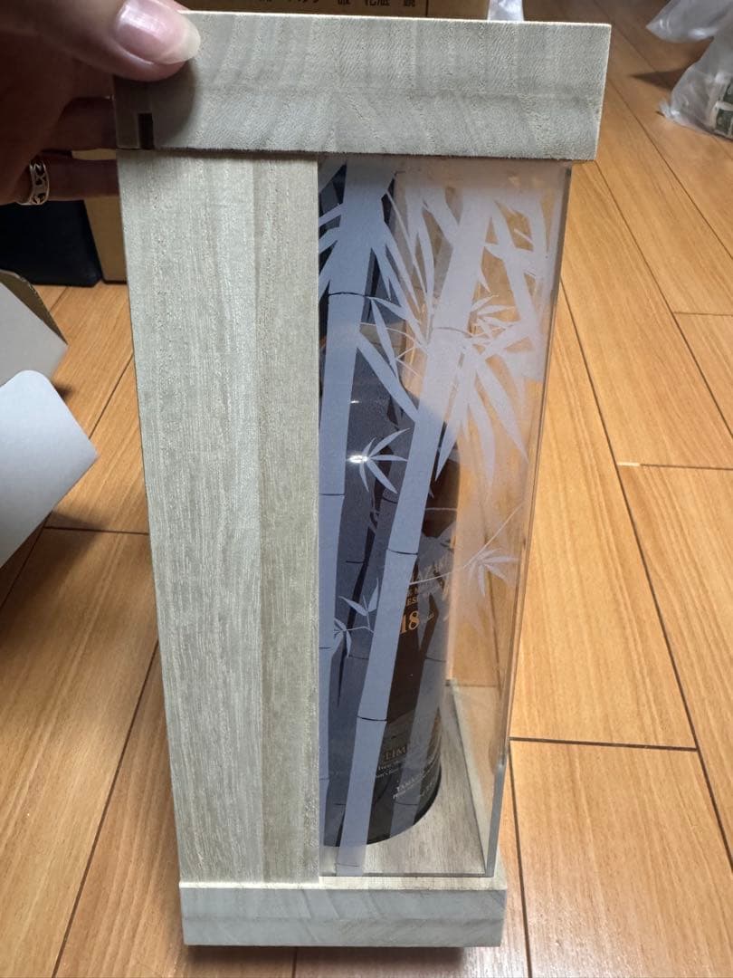 山崎 18年リミテッドエディション【未開封、木箱】 - メルカリ