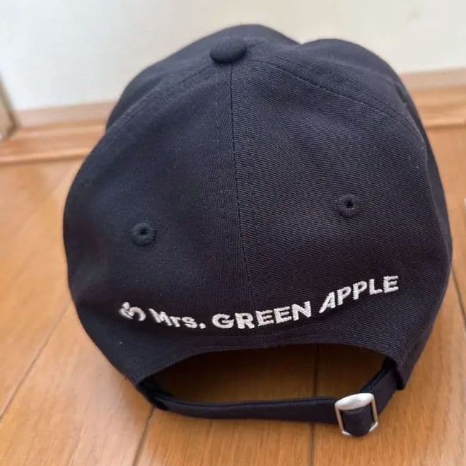 SNKRDUNK Mrs.GREEN APPLE 帽子 ピンズ付き 即購入可⭕️ - メルカリ
