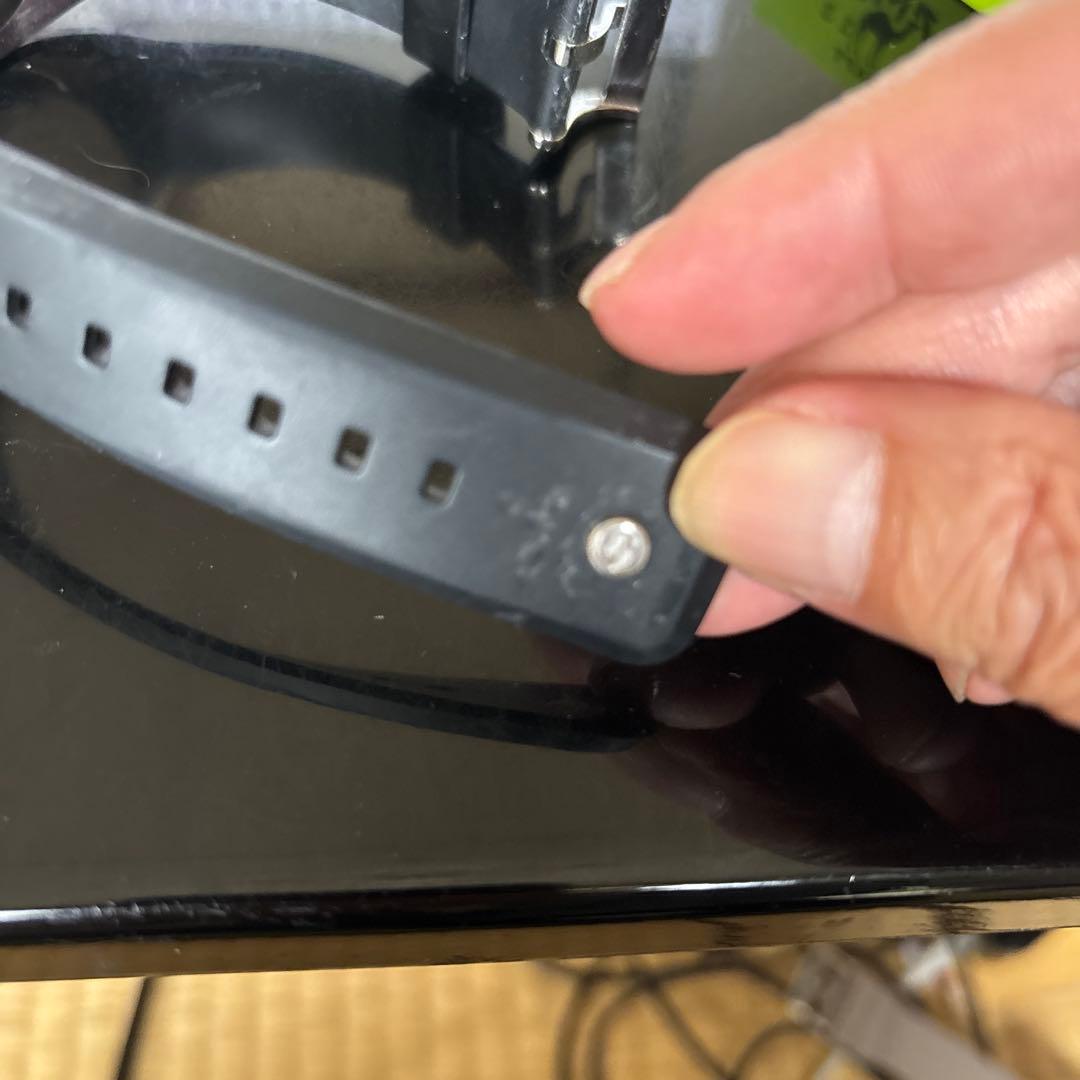 GUCCI ブラックラバーベルト時計