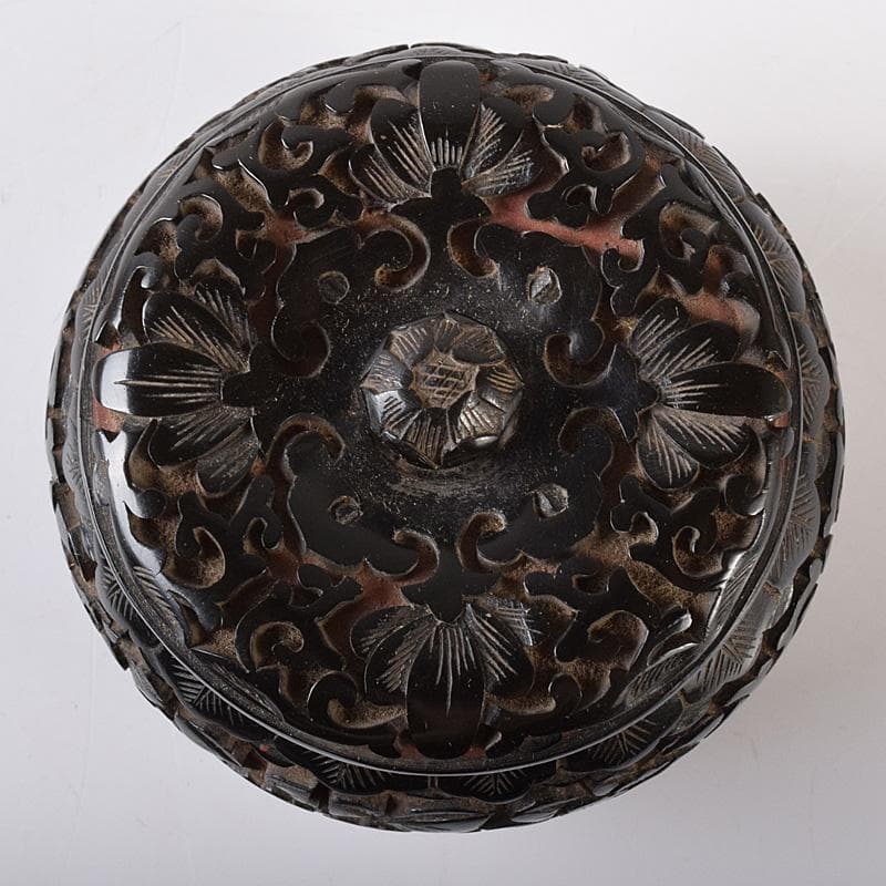 中国　堆朱　堆黒 　花文　蓋物　仕覆付　V　R8261