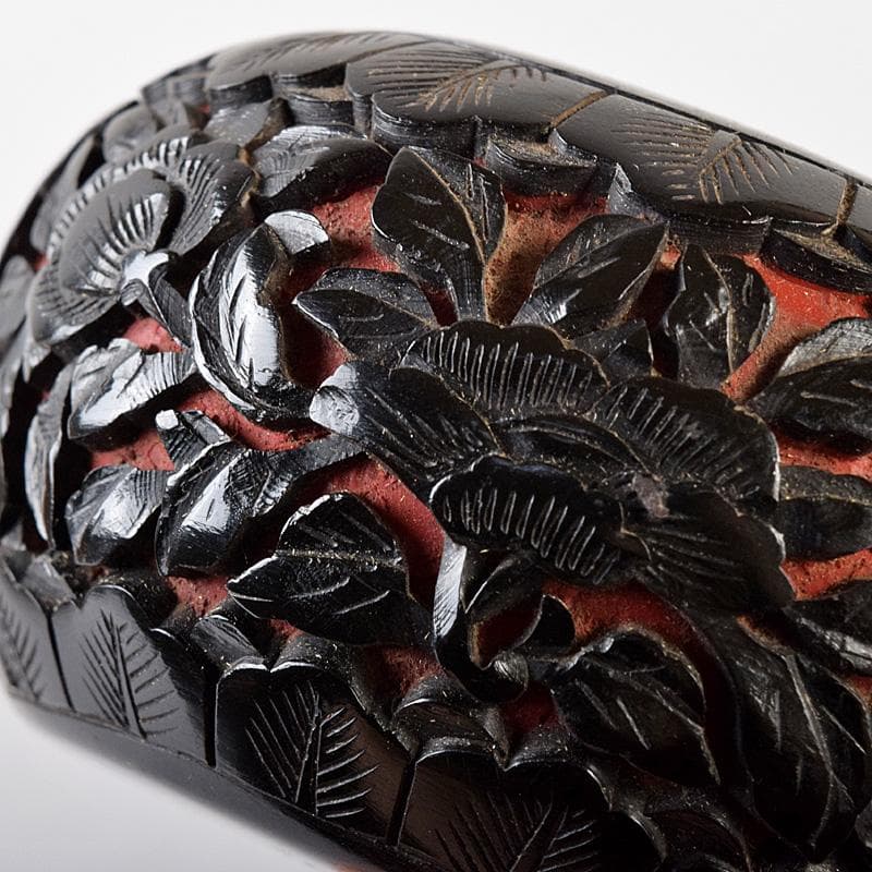 中国　堆朱　堆黒 　花文　蓋物　仕覆付　V　R8261