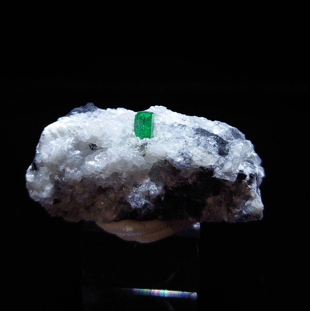 エメラルド コロンビア産 鉱石 鉱物 ミネラル 標本 原石 母岩付き エメラルド コロンビア産 鉱石 鉱物 ミネラル 標本 原石 母岩付き