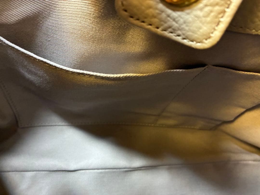 アタオ　エルヴィ　グレージュ