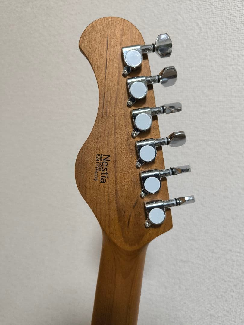 美品]Eris. Nestia エレキギター 抹茶