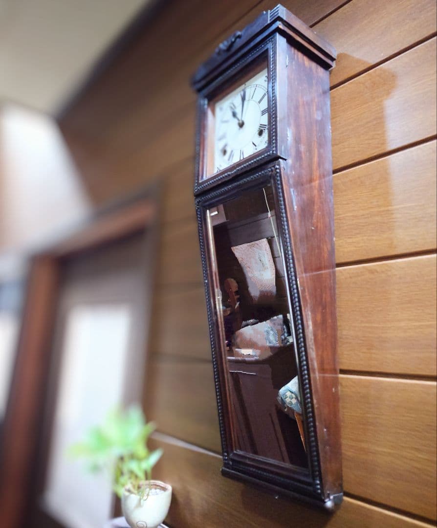 〈完動美品〉珍品　鏡付き傾斜型ゼンマイ振り子時計　アンティーク古時計