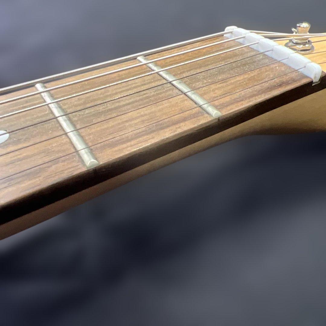 k*e様 PB141 エレキギター 白 やや傷汚れあり 動作不明 ジャンク 10