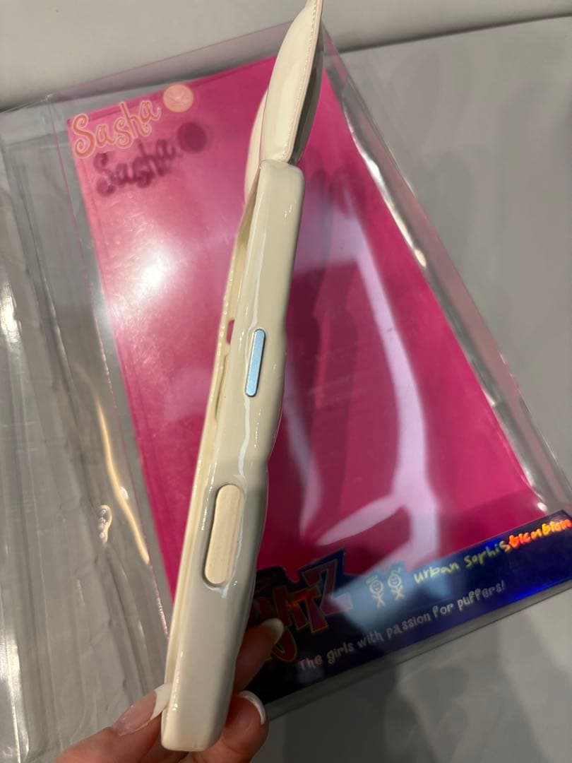 新品未使用　Urban Sophistication iPhone16 うさぎ