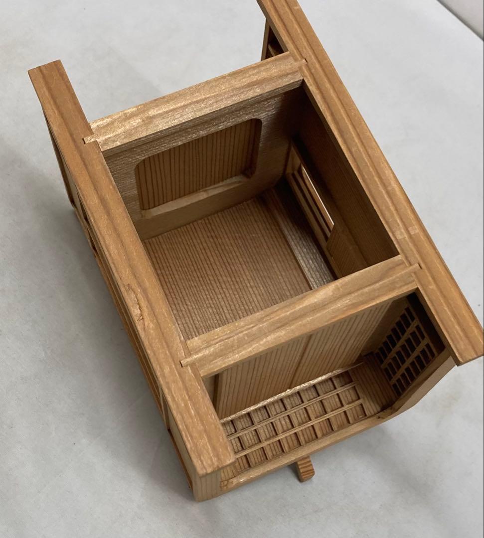 B535b 木地造 御所車置物 作者不詳 貴人乗り物 牛車 屋形車 - メルカリ