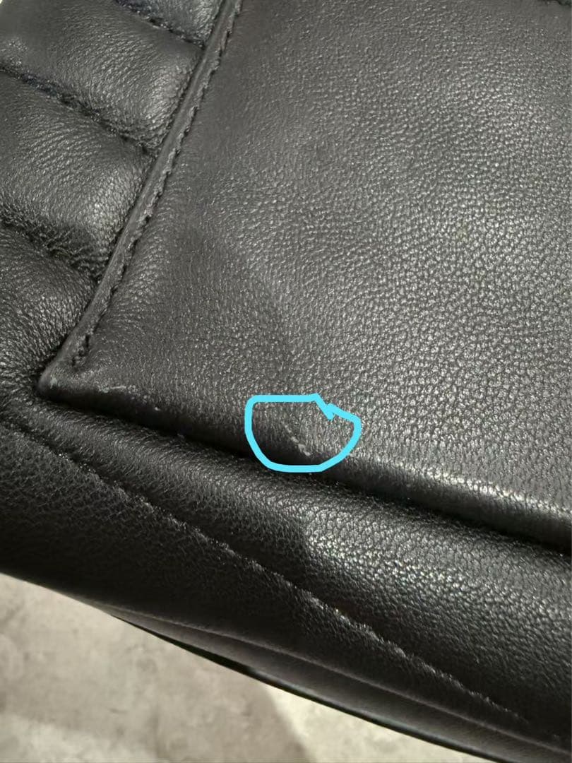 トリーバーチ　KIRA CHEVRON TOP-HANDLE SATCHEL