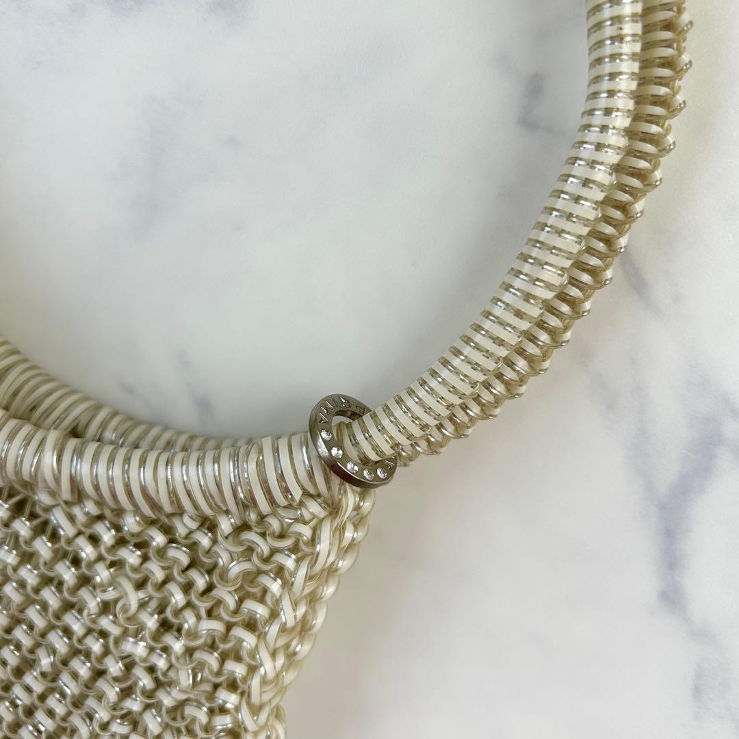 アンテプリマ ハンドバッグ オーロラ ホワイト ラウンド パーティー チェーン