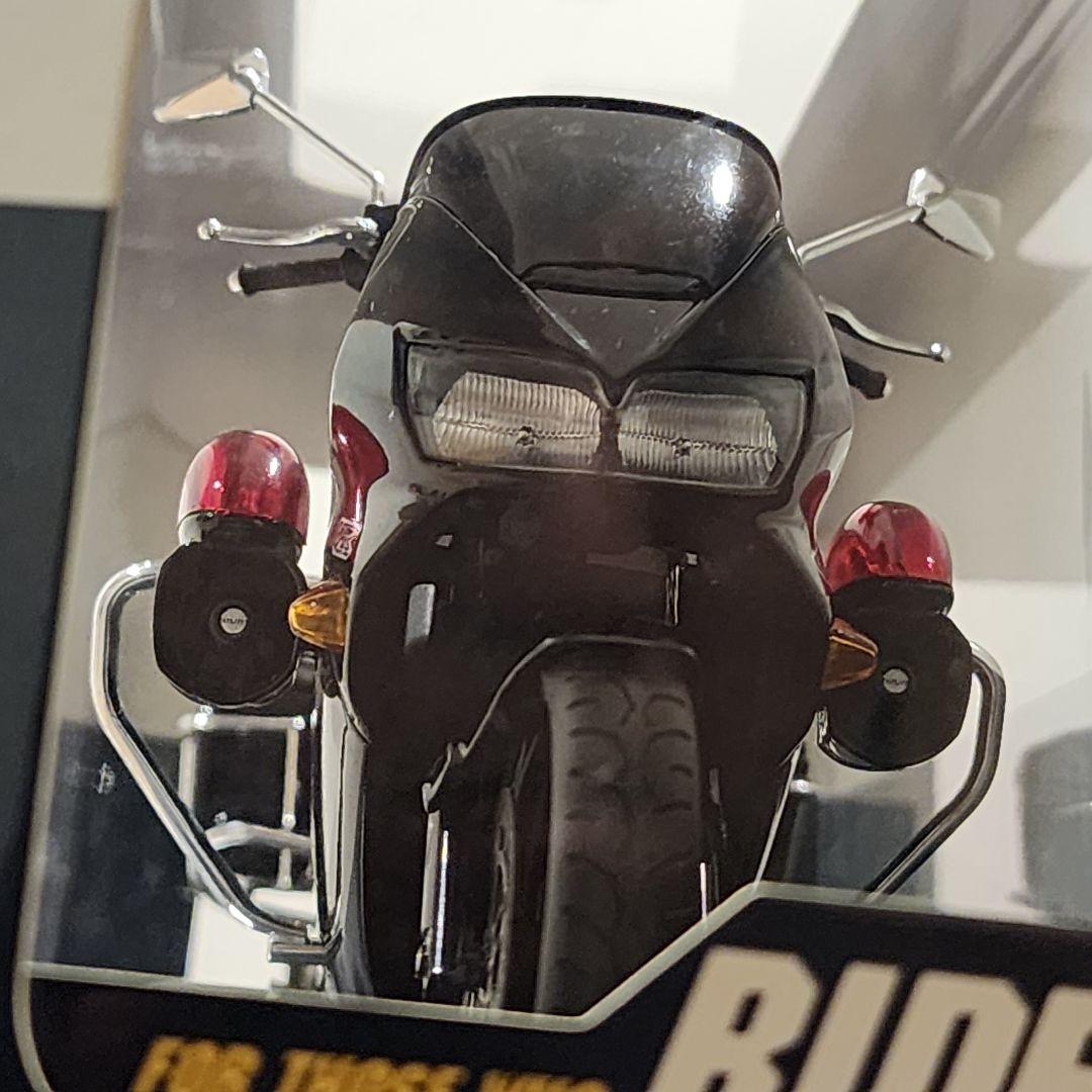 黒バイHonda VFR800P 黒豹ペイントガン車