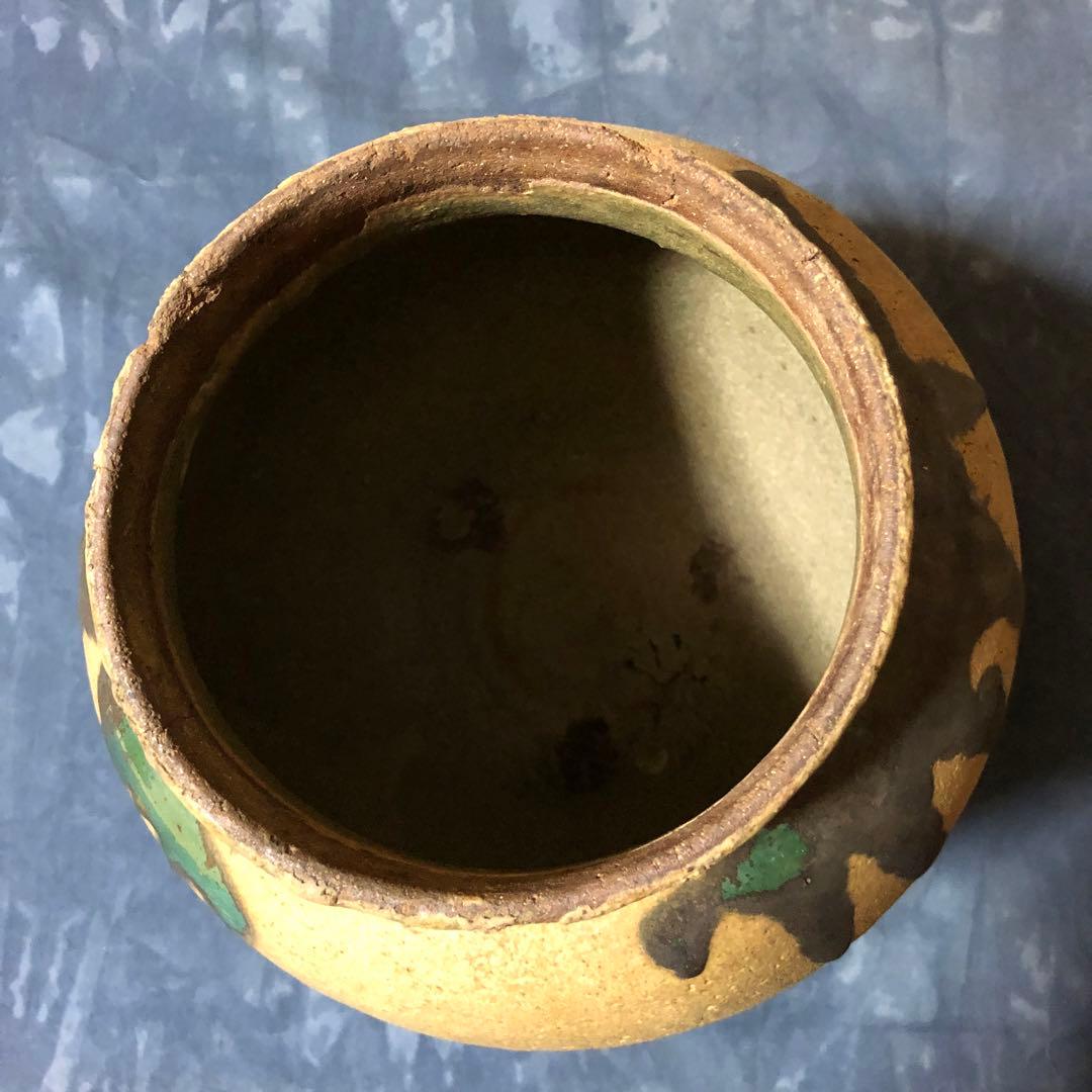 信楽之壺　模様あり