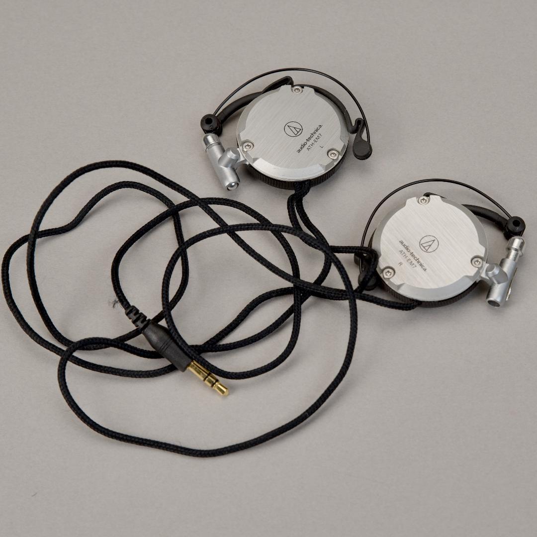 オーディオテクニカペルソナ3】ATH-EM7 イヤホン シルバー