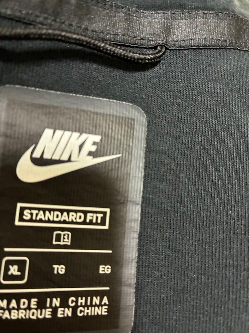 NIKE テックフリース　ブラック　ナイキテックフリース　UK 確実正規品