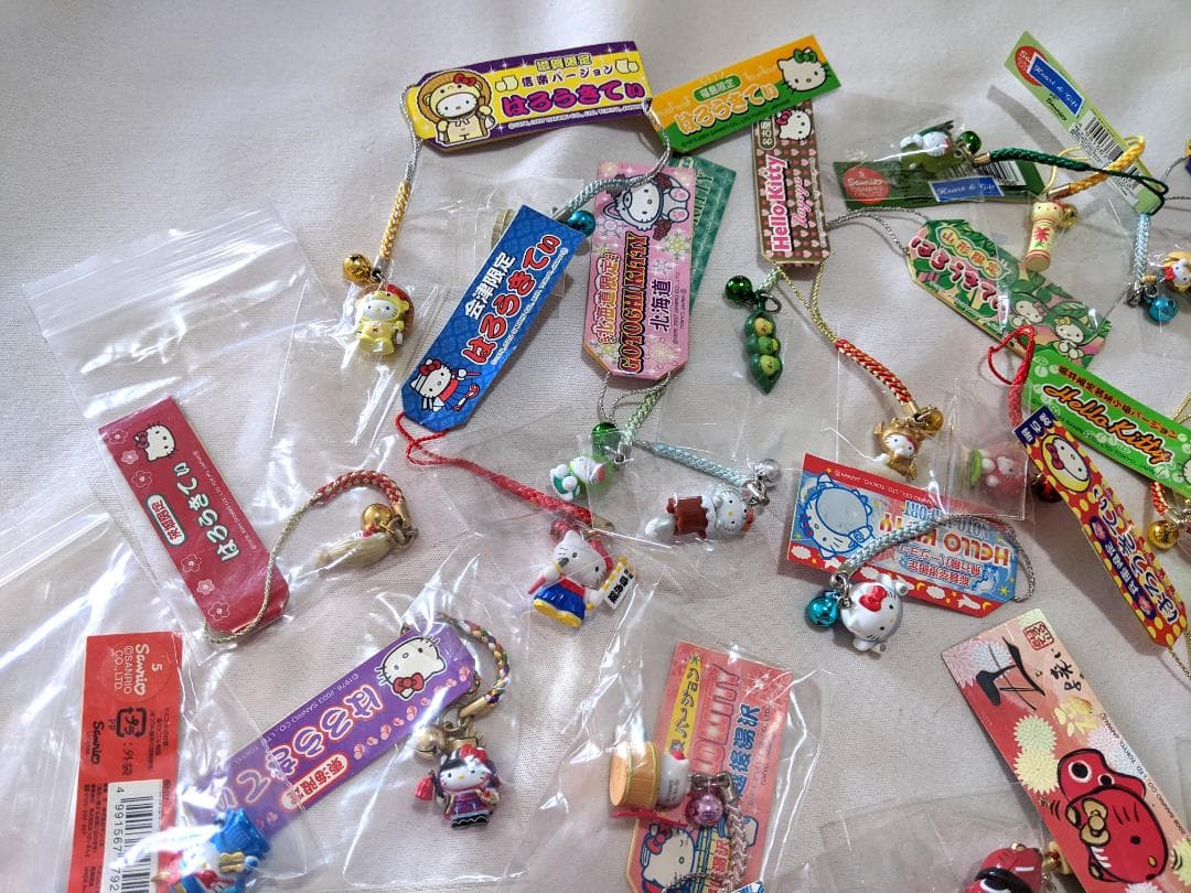 ■ハローキティ　ストラップ　ご当地　根付　非売品もまとめて　レア