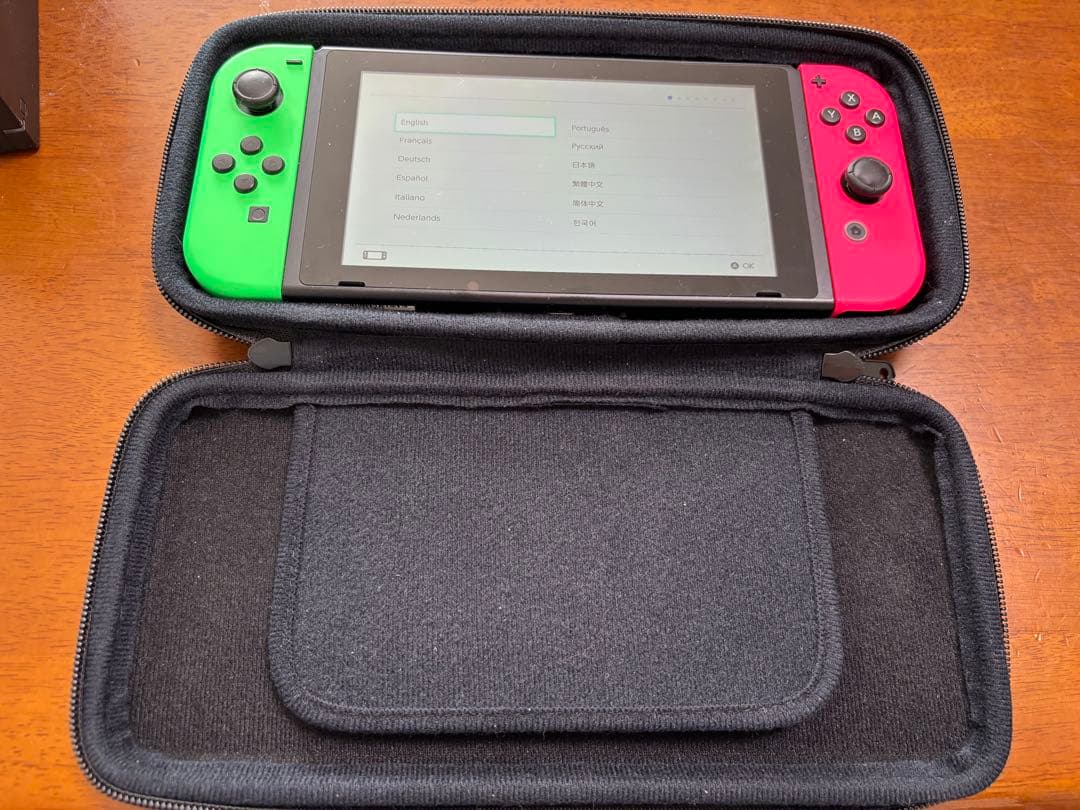 Nintendo Switch スイッチ　本体　ケース　コード等