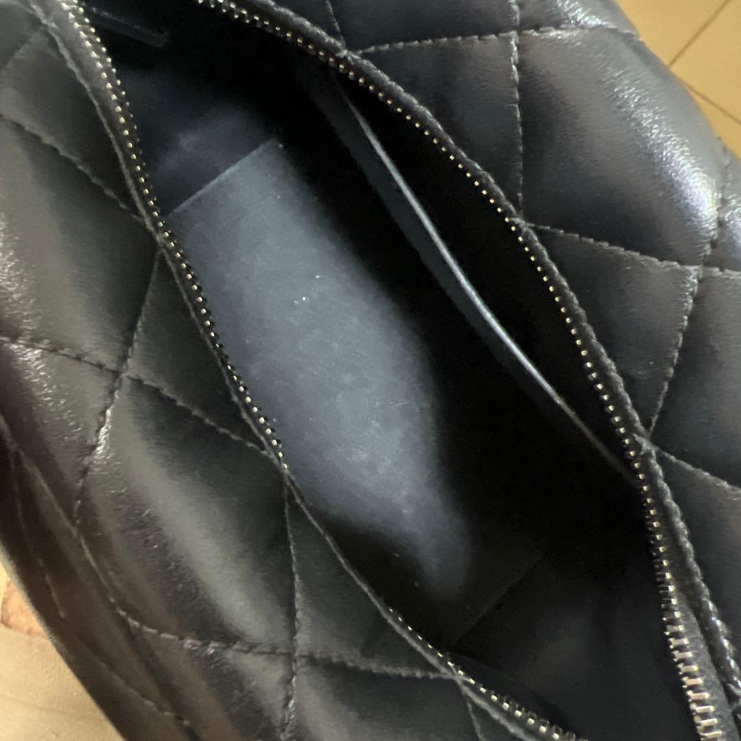 イブサンローラン　チェーンショルダーバック