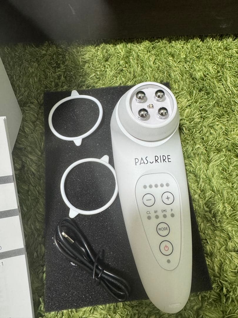 パスリル PASRIRE 美顔器 クリアリングウォーター（美容液）付き