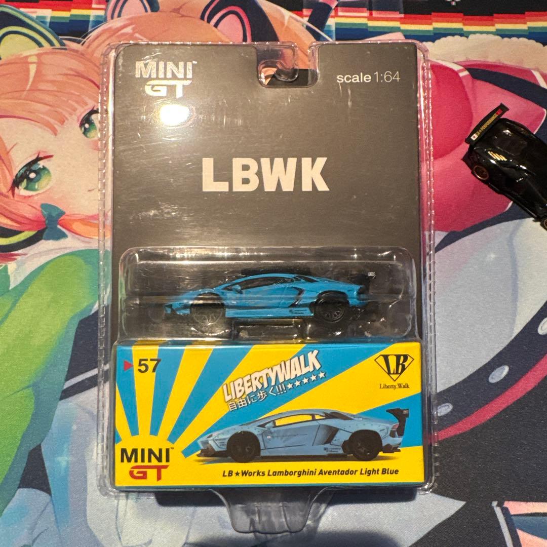 お得？ MINI GT LBWKランボルギーニアヴェンタドール 2台セット