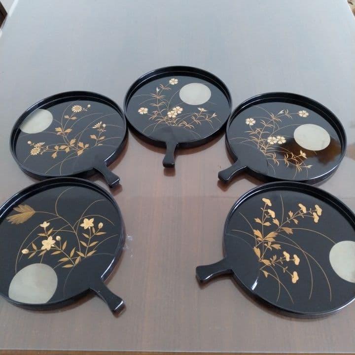 うちわ型 木製、漆塗器、トレイ、皿 、持ち手付、骨董