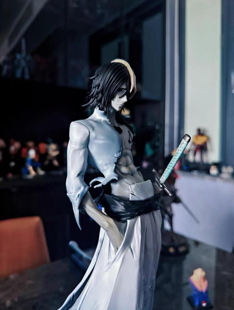 BLEACH ウルキオラ・シファー 双頭彫 1/6 フィギュアスタチュー