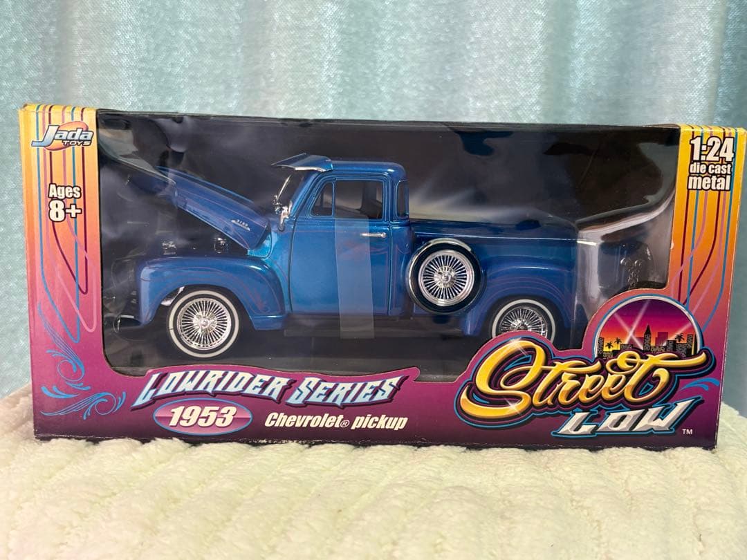 Jada Toys 1953 シボレー ピックアップトラック 青 ローライダー