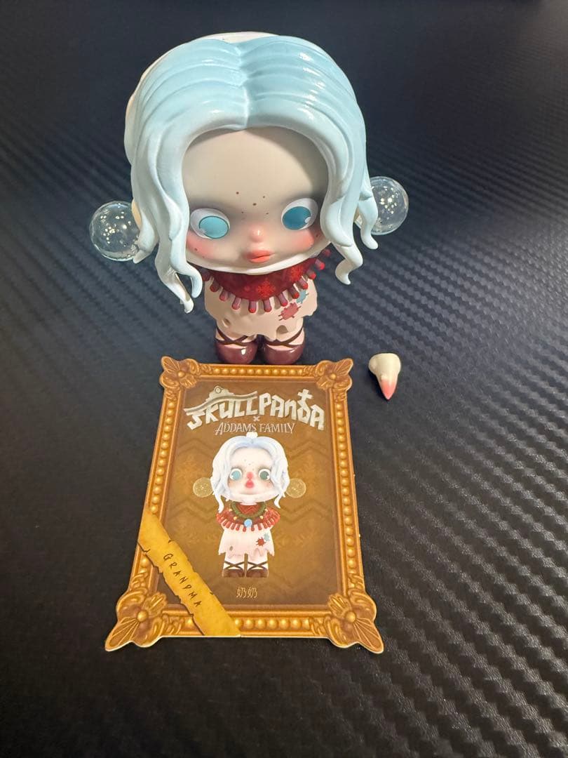 k187 POPMART　SKULLPANFA×ADDAMS