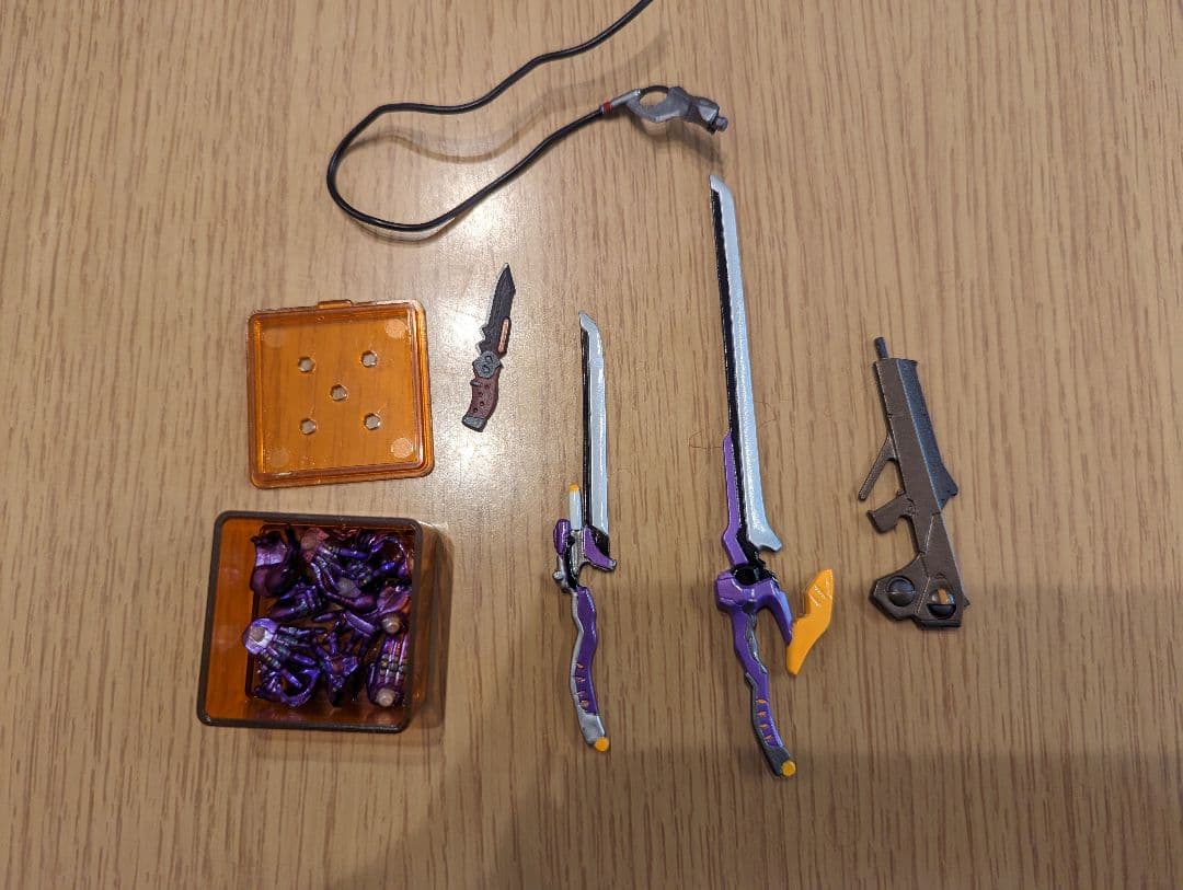 海洋堂　リボルテック　新劇場版エヴァ　コレクターズボックス　メタリックカラー版