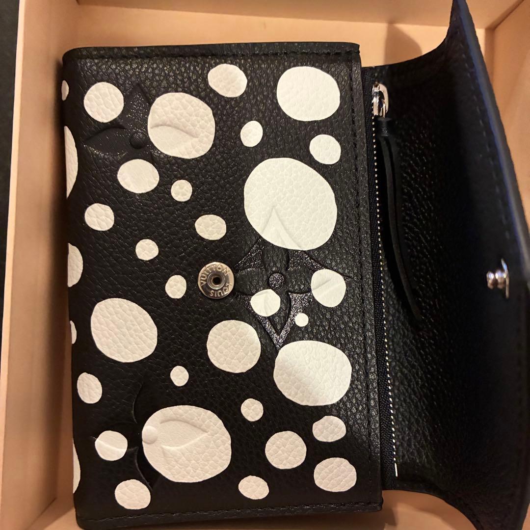 ✨超極美品 激レア✨ルイヴィトン × 草間彌生 ヴィクトリーヌ 三つ折り