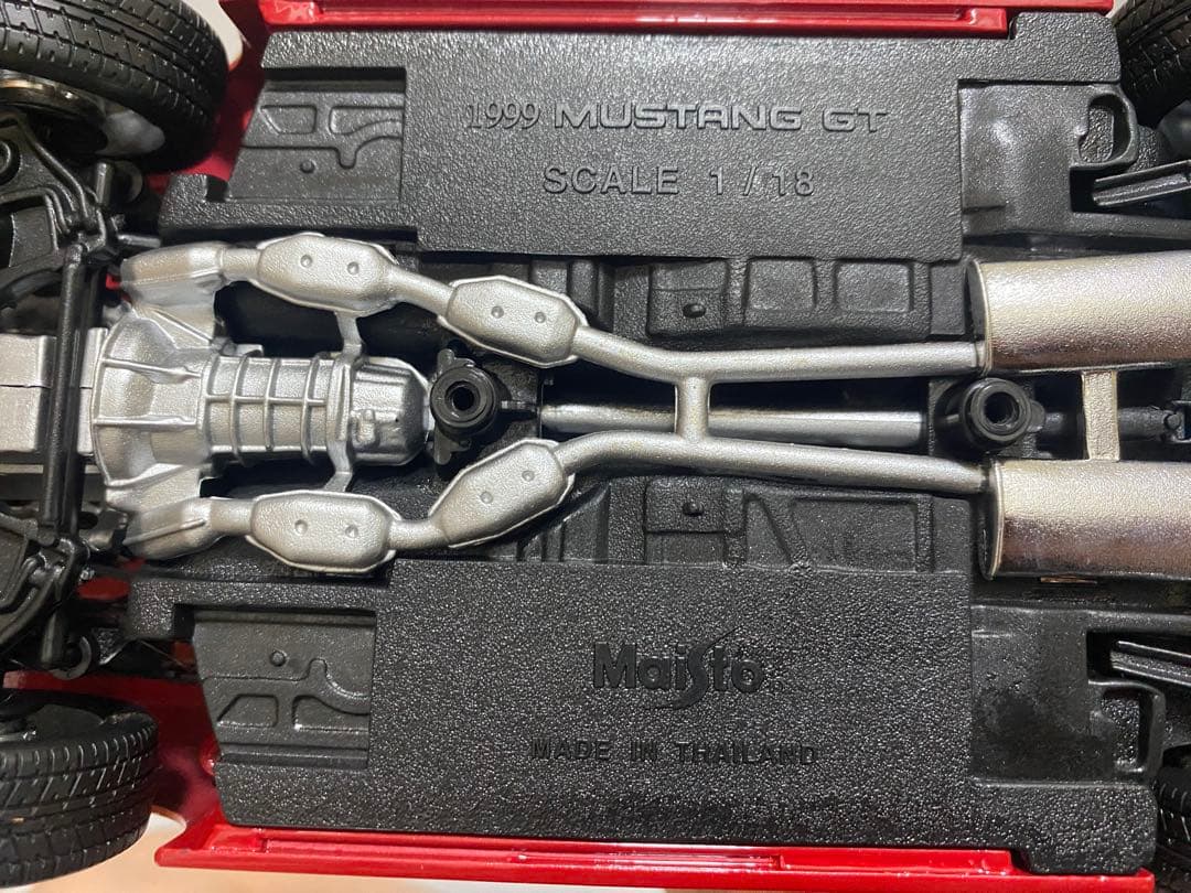 ミニカー Maisto 1999 MUSTANG GT 1/18