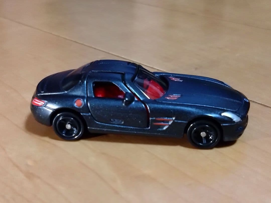 【再値下げ】メルセデスベンツ SLS AMG マットブラックエディション