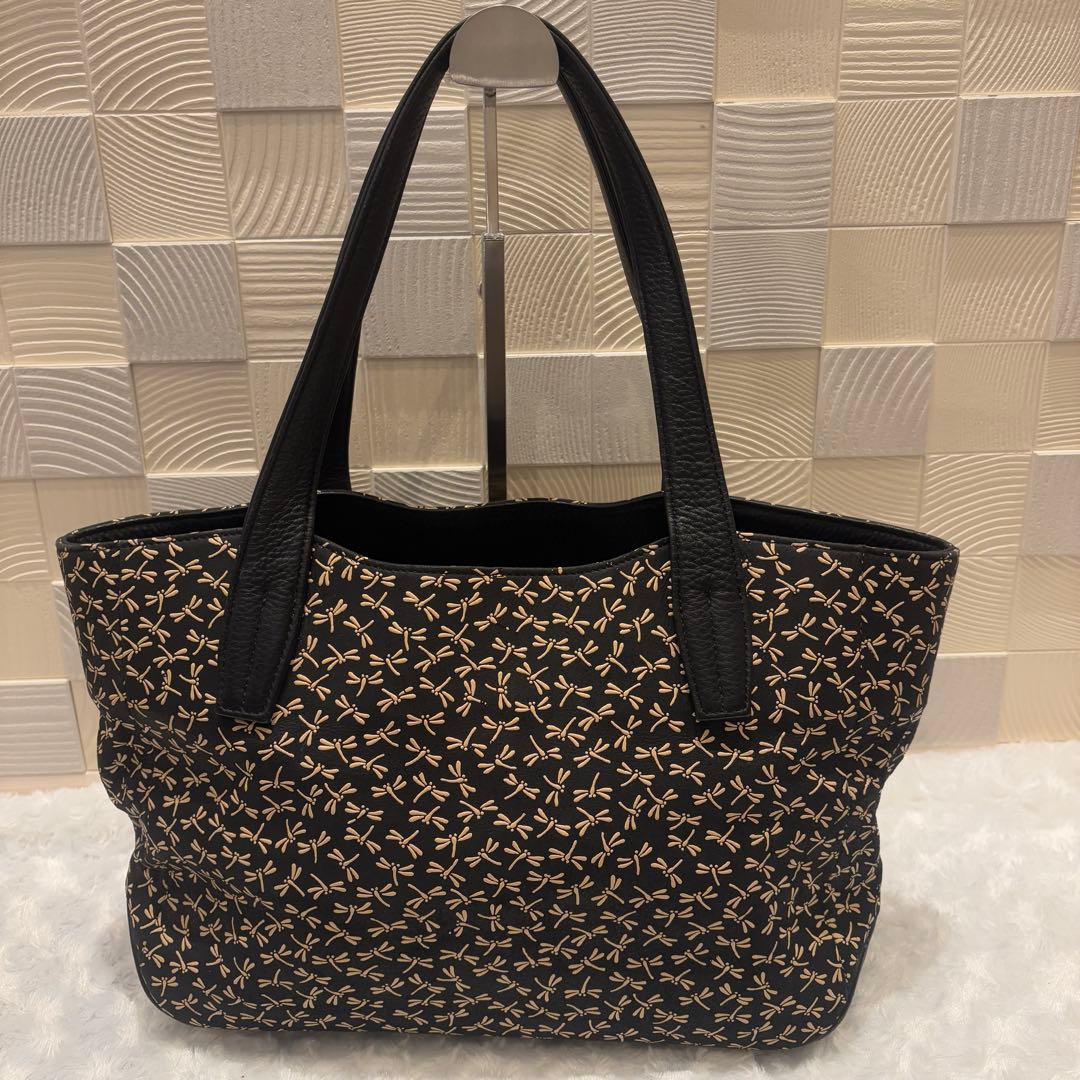 印伝　手提げ　ハンドバッグ　黒地　白漆　とんぼ　印傳屋 JRA公認　鹿革