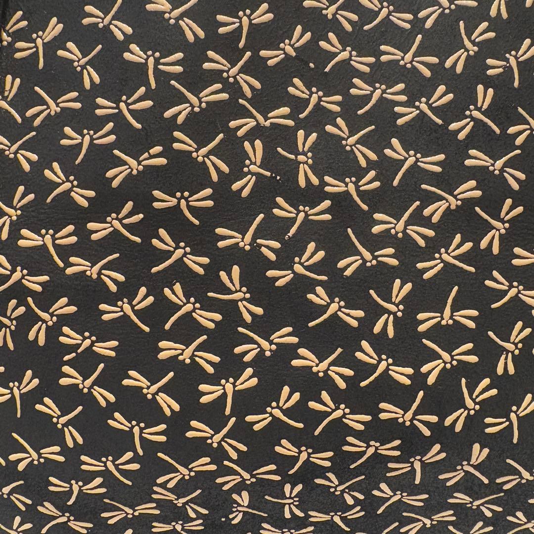 印伝　手提げ　ハンドバッグ　黒地　白漆　とんぼ　印傳屋 JRA公認　鹿革