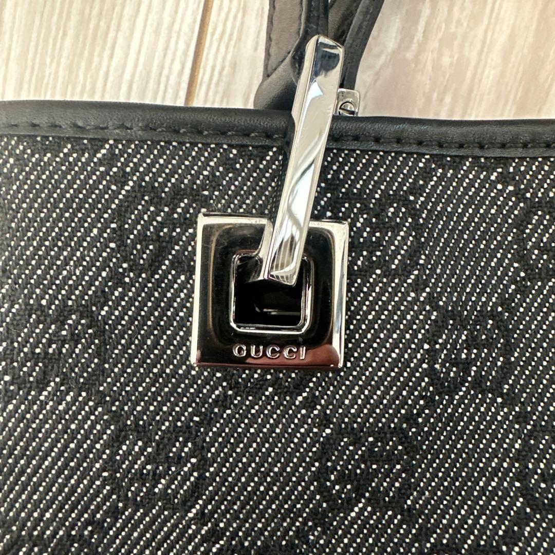 ［美品］GUCCI ハンドバッグ（GUCCI袋付き）