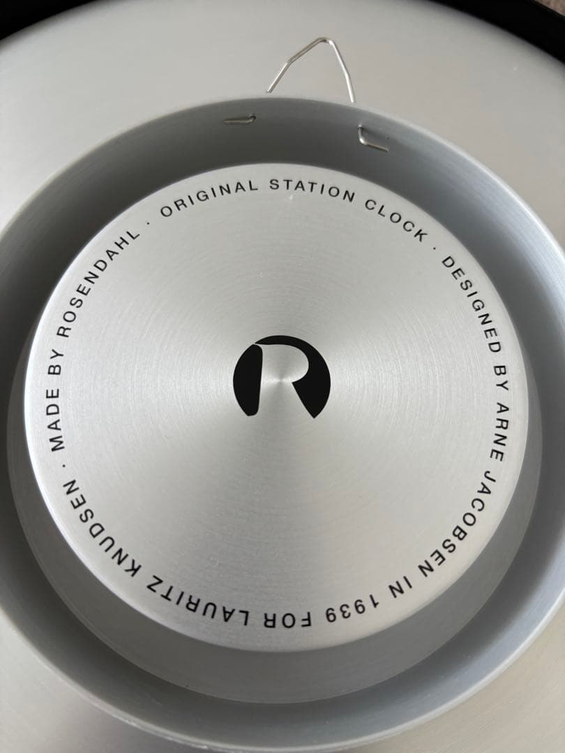 ARNE JACOBSEN アルネ ヤコブセン 壁掛け時計 　29cm