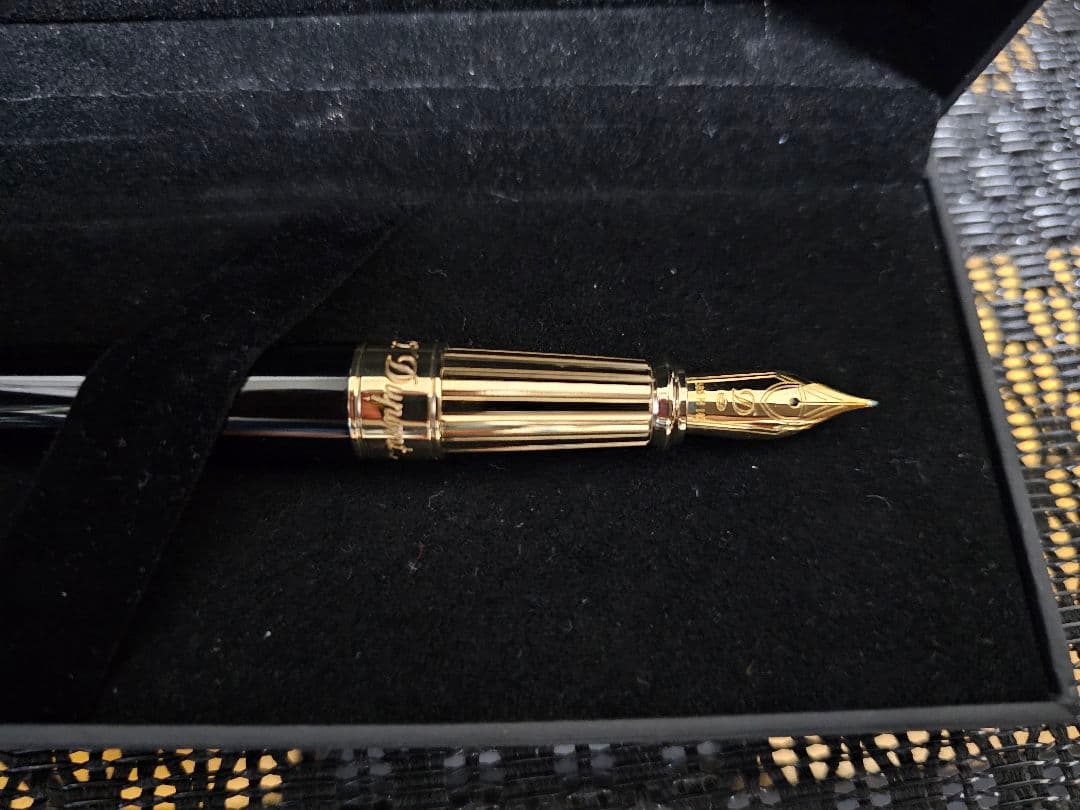 S.T. Dupont 万年筆 ラインD ブラック✕ゴールド