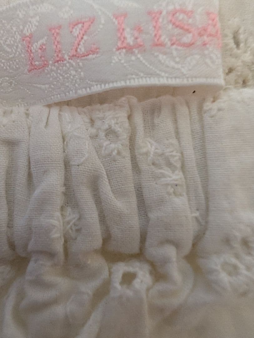希少Y2K♥️LIZLISAアイボリー フリル付きキュロットパンツ