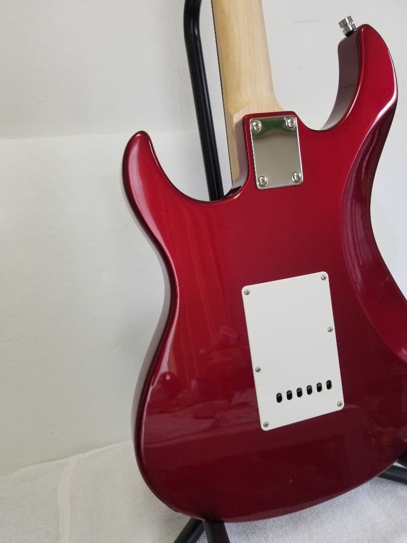 YAMAHA パシフィカPAC012 レッド ギターケース付き
