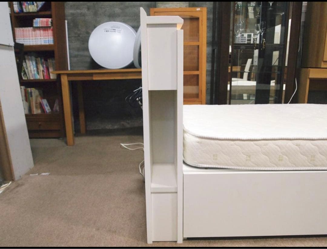 処分値下げ。ニトリ　コンソン　シングルベッドフレーム2台